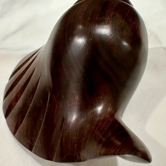 Vintage Seri Desert Ironwood Conch Shell Carving - Picture 6 of 8